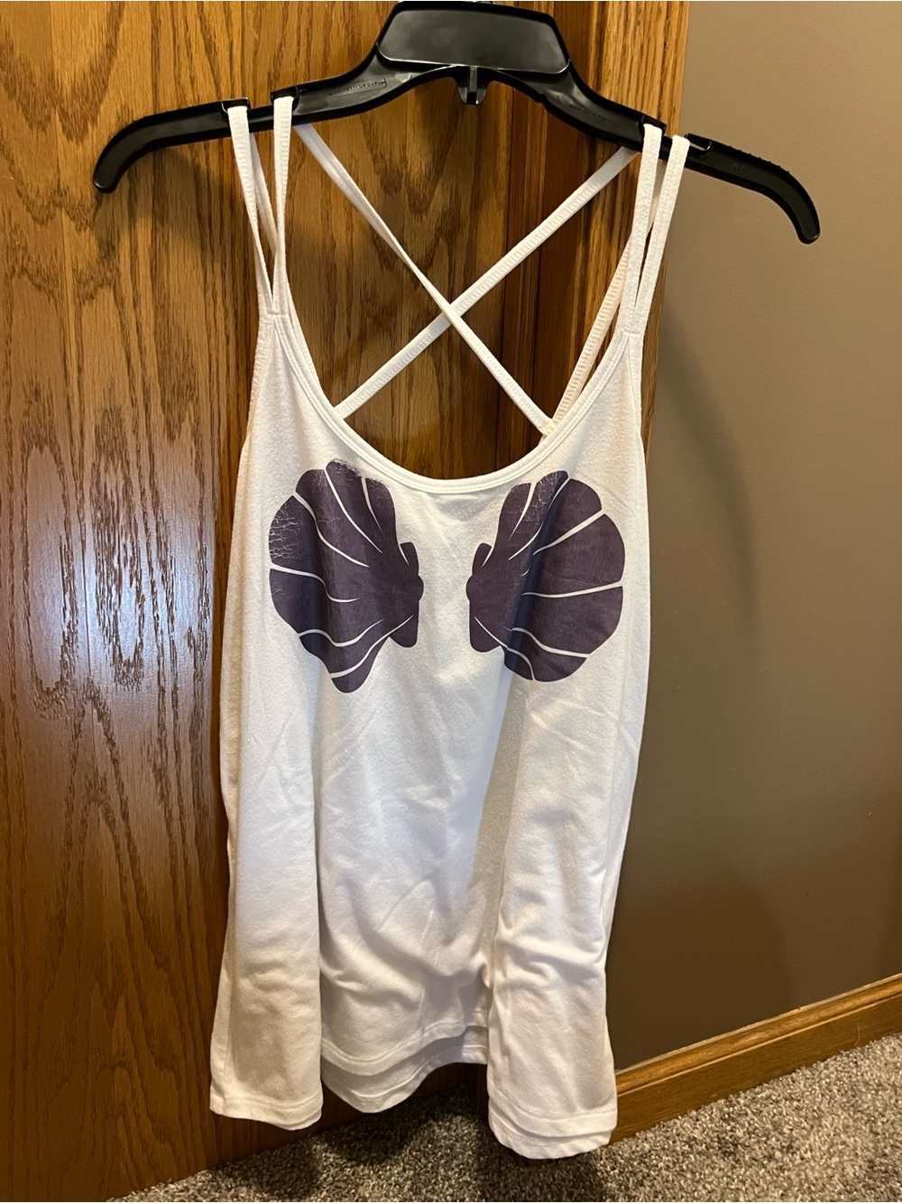 Mossimo Supply Co. White Tank with Purple Shell Print